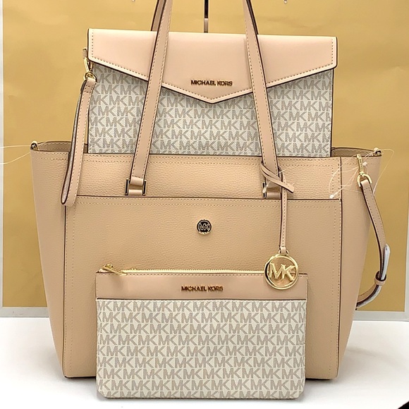MICHAEL KORS
Maisie Large Pebbled Leather 3-in-1 Tote Bag BUFF SIGNATURE MULTI - Picture 2 of 16
